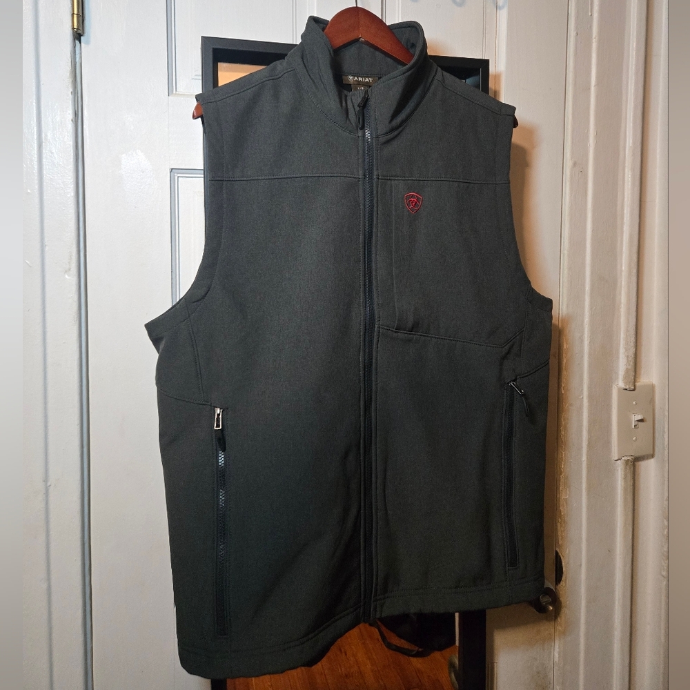 Ariat Men's Charcoal Softshell Vest